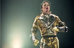 Michael Jackson vẫn kiếm bộn tiền khi đã chết 